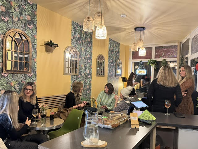 A busy day at Bright's Cafe, Bristol